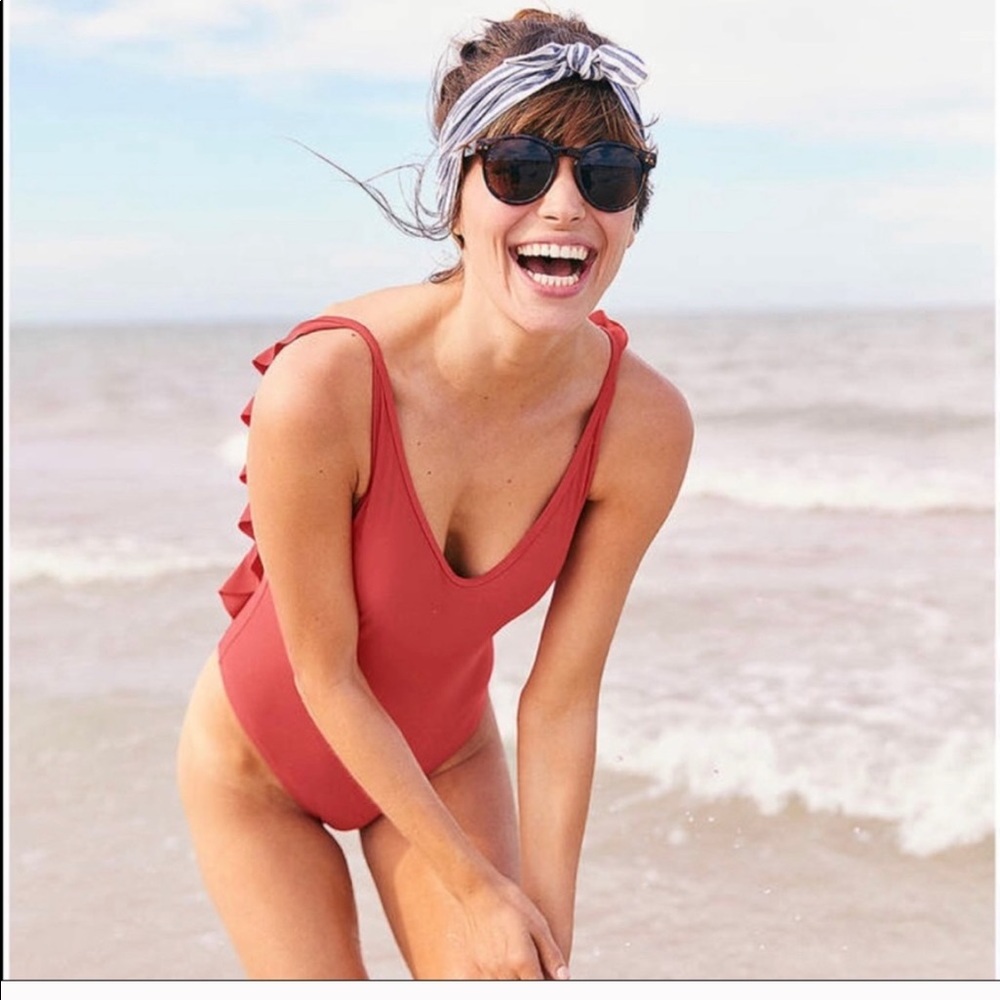 Aerie Ruffle Suit